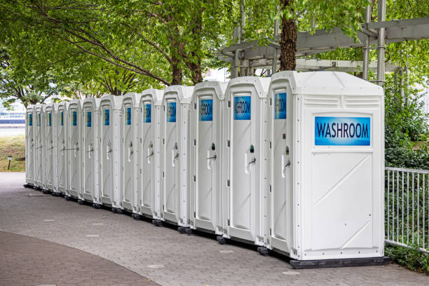 Best Temporary restroom rental  in Broadmoor, CA