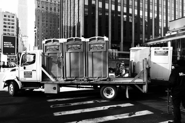 Best Affordable portable toilet rental  in Broadmoor, CA
